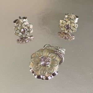 Pandora set